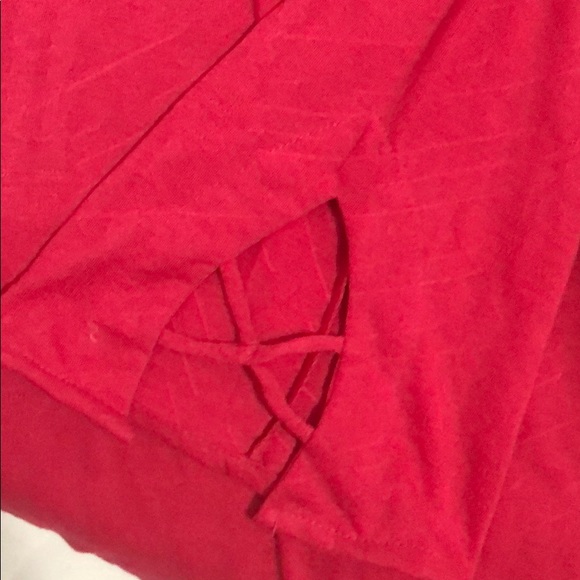 Top - Picture 2 of 3